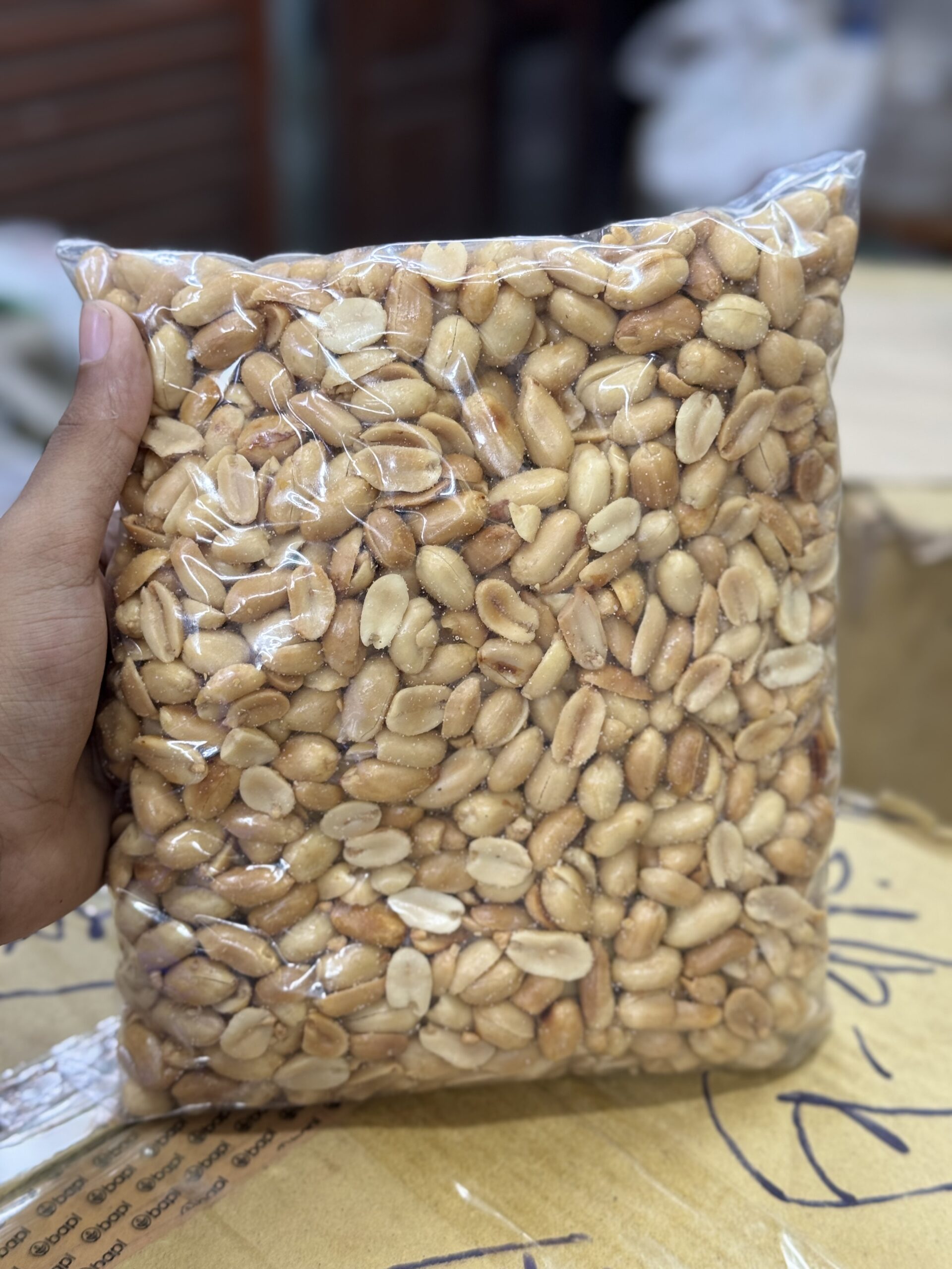 প্রিমিয়াম কোয়ালিটির ভাজা থাই চিনা বাদামের (Roasted Thai Peanuts)